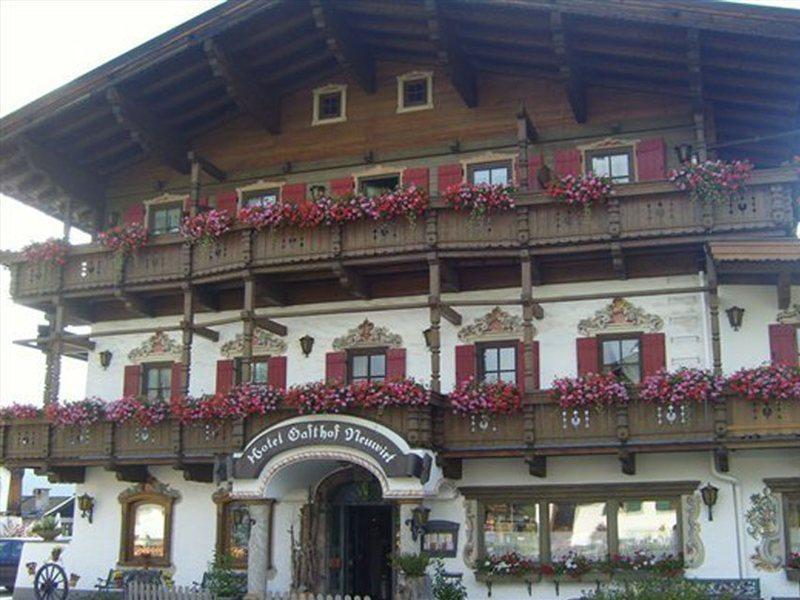 Kaiserhotel Neuwirt Oberndorf in Tirol Exterior photo
